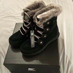 Sorel Explorer Joan